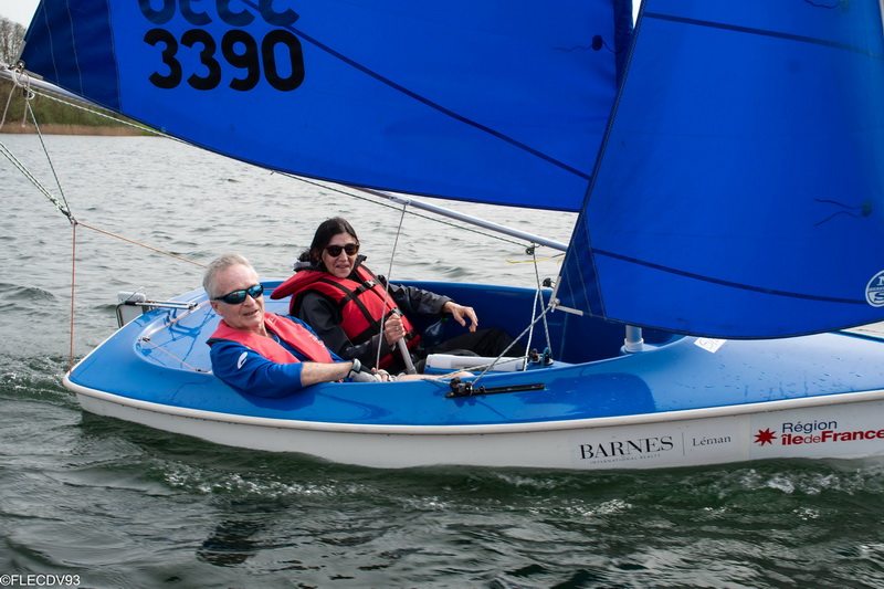 Roxane sur un bateau (Handsa)